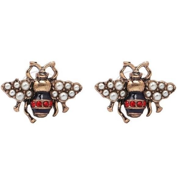 Boutique Jewelry - Bee Pearl Lux Red Stone Crystal Earrings